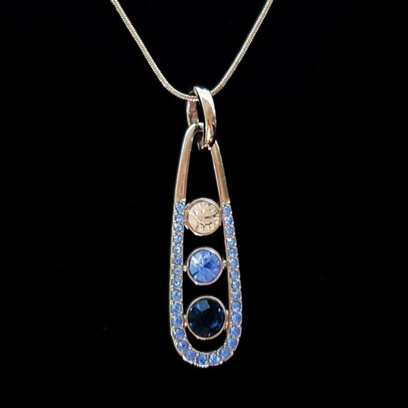 Blue & Clear Crystals with Silver tone Necklace - Picture 5 of 6